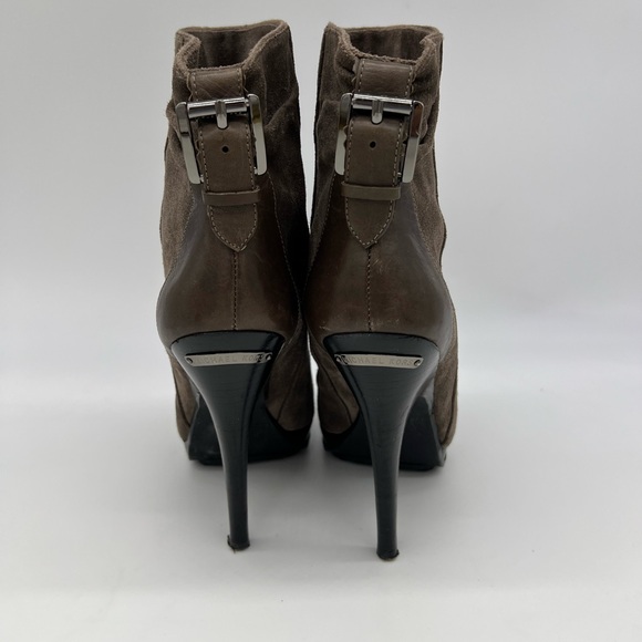 Michael Kors Grey-Taupe Suede High Heel Stiletto Ankle Leather Boots SZ 8 - Picture 4 of 15